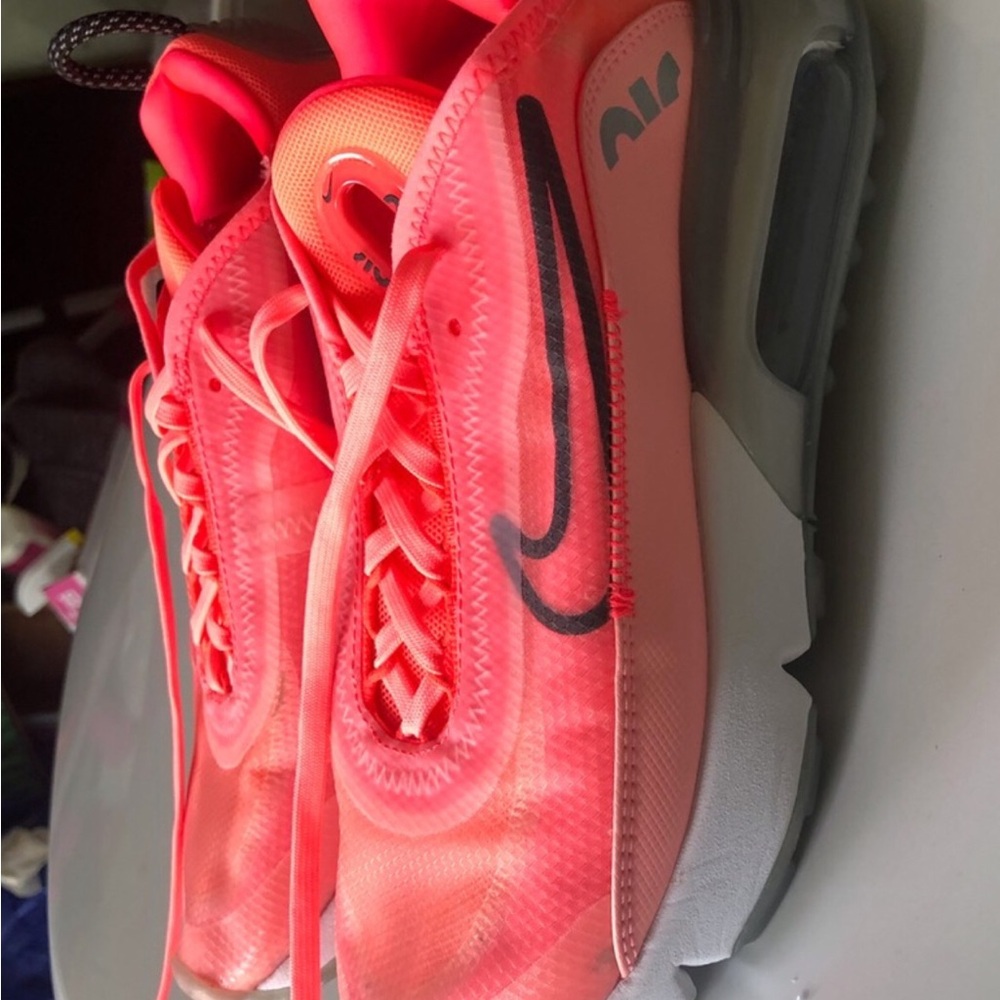 Nike Air Max 2090 Sneakers